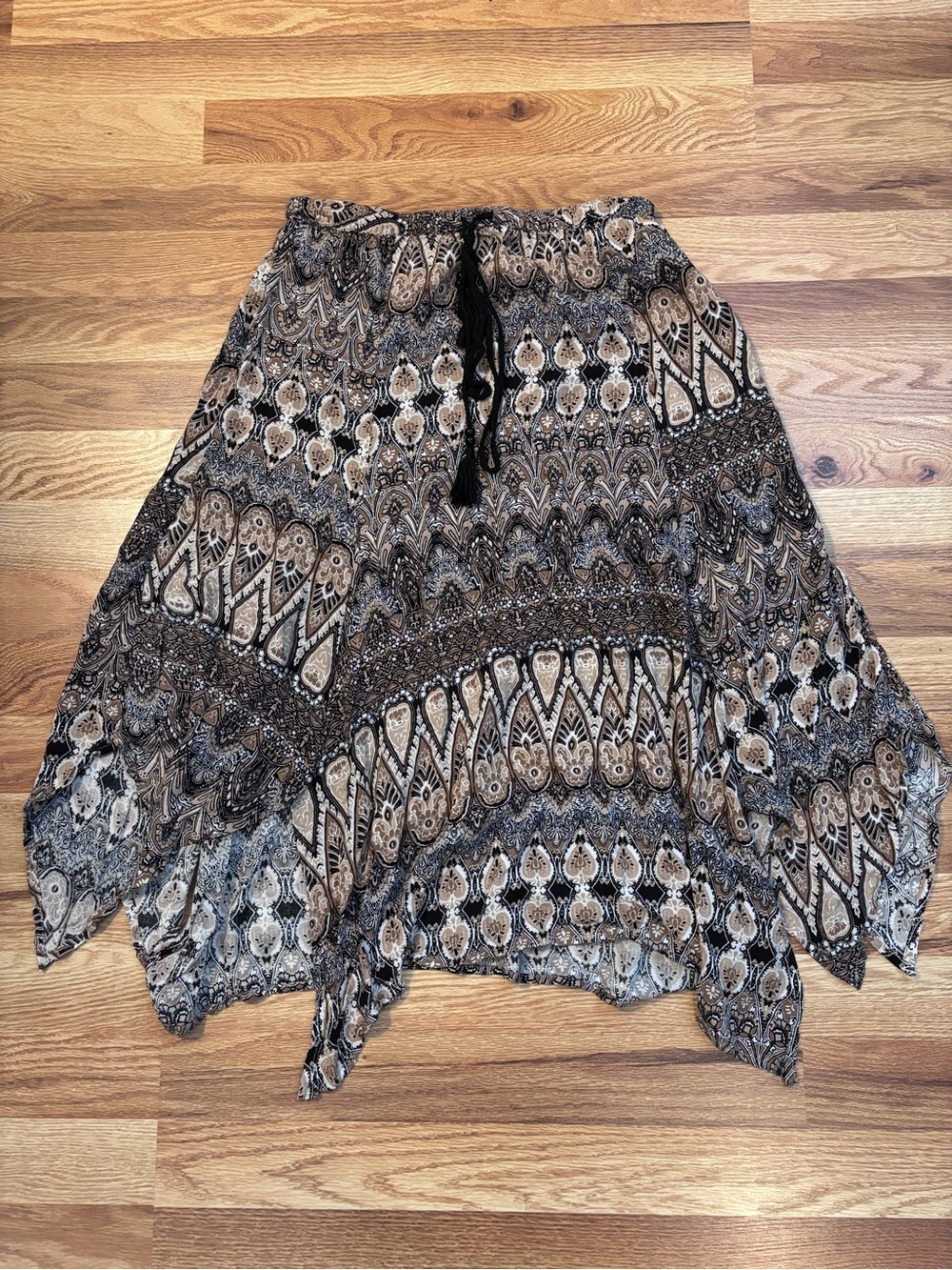 French Laundry Women’s Paisley Asymmetrical Handkerchief Skirt Size S